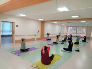 地域交流センター　1/8　頭と体の体操教室